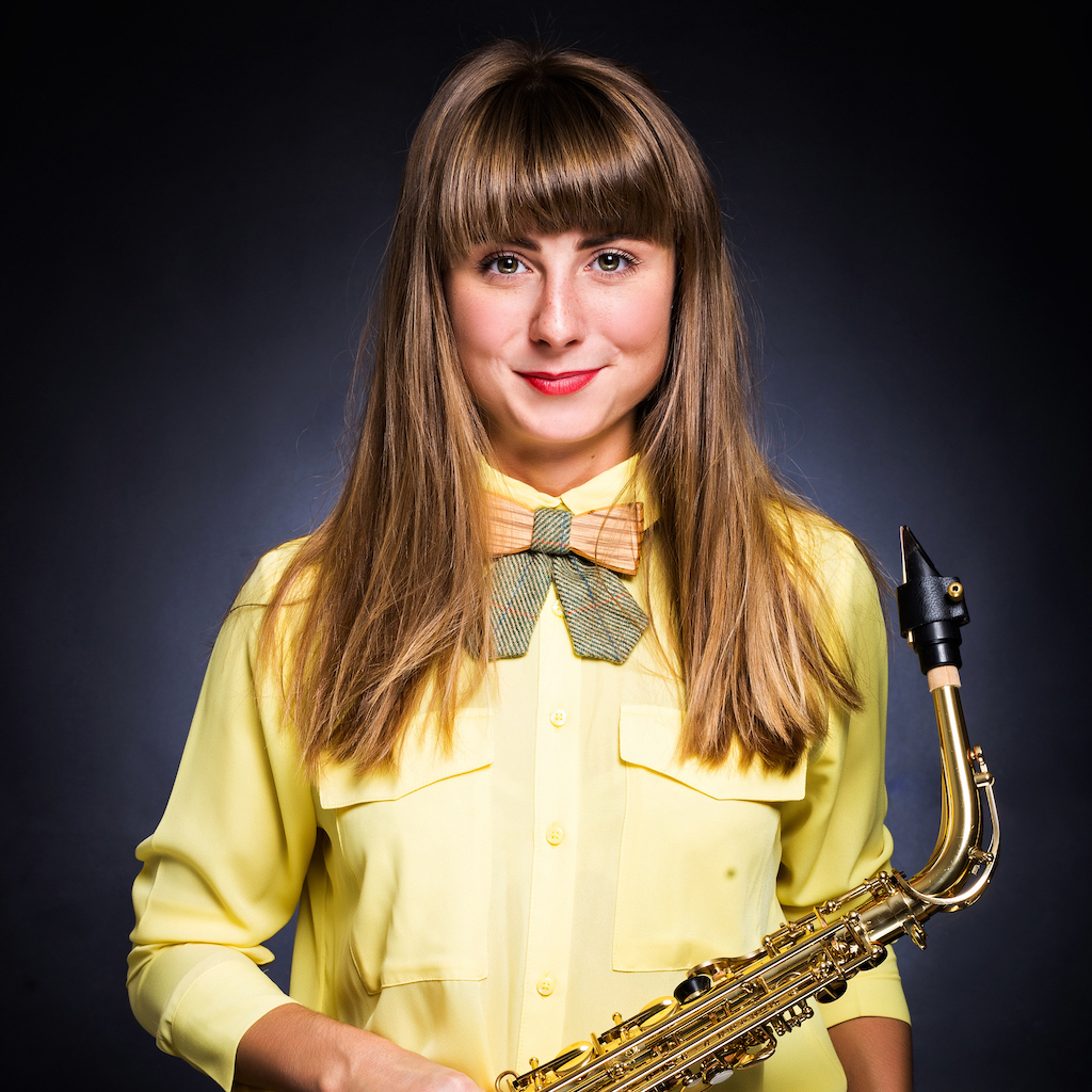 NIKISAXI - BURYSAX - SAXOPHONIST - Artists for your events